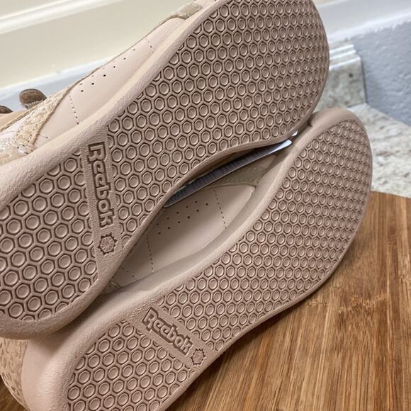 NIB Reebok F/S Hi Sahara GoldMt. Lace up sneakers - Picture 13 of 13